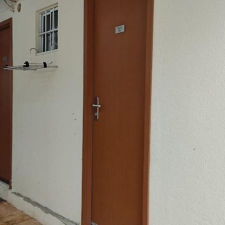 Suite 100M Da Praia De Порту-де-Галиньяш Экстерьер фото